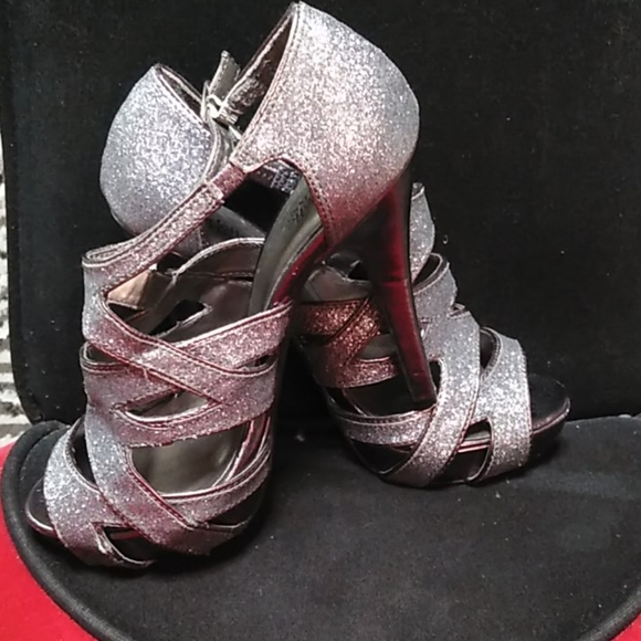 Glitter Silver Open-toe heels - Picture 4 of 4